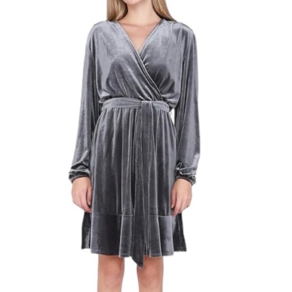 DEX Grey Velvet Wrap Fit & Flare Short Dress Ruffled Hem Women’s Size L